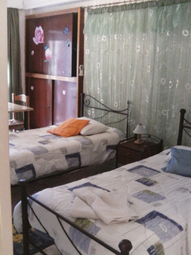 Others 2, HERMOUPOLI ROOMS, South Aegean