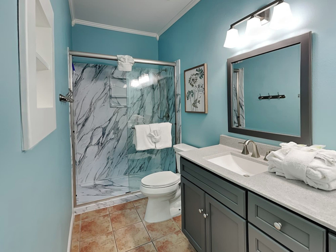 Bathroom 3, Romar Lakes #205E by Southern Vacation Rentals, Baldwin