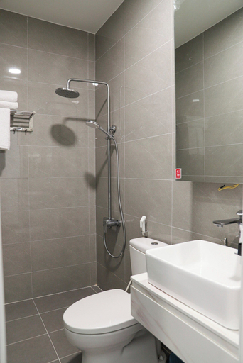 Bathroom 3, The Mansion Hotel Bien Hoa, Bien Hoa
