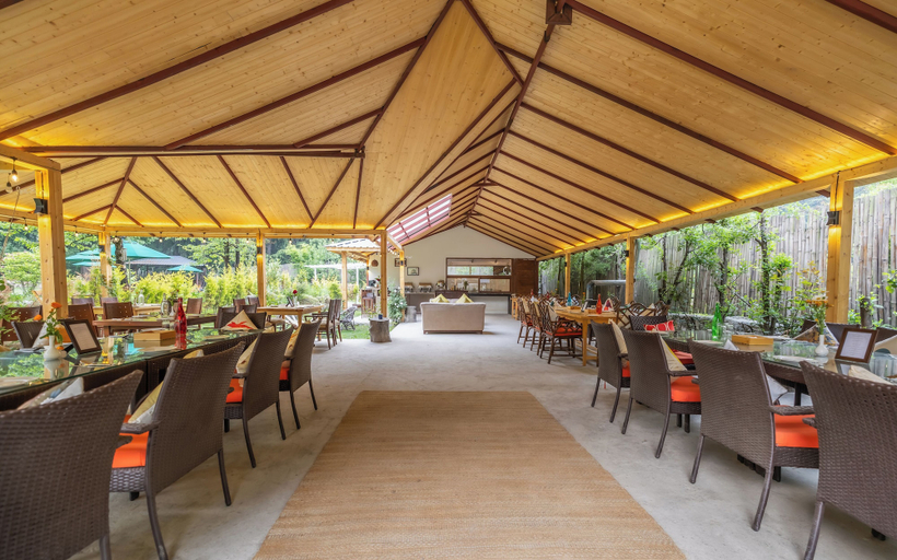 Food & Drinks 4, Baikunth Manali - By Leisure Hotels, Kullu