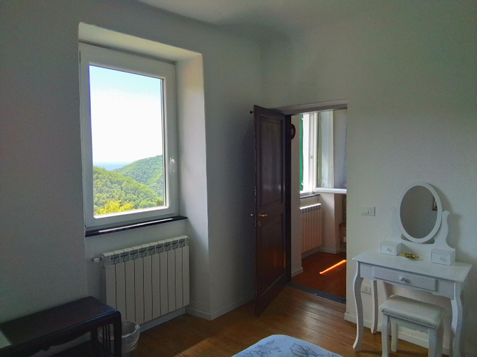 Bedroom 12