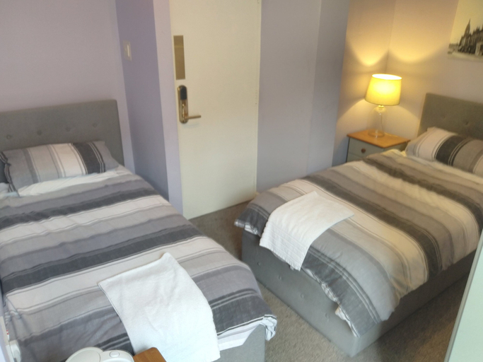 Bedroom 2, The Bull, Birmingham