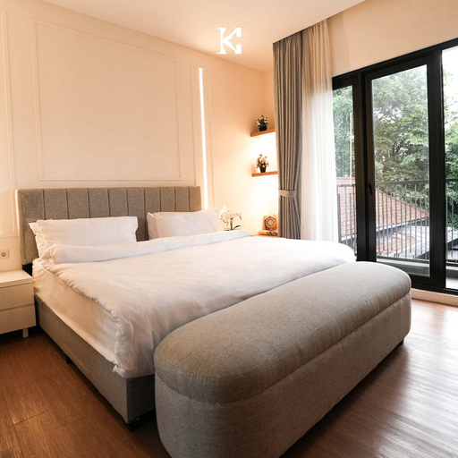 BUMINAKURA Room Type - King bedroom