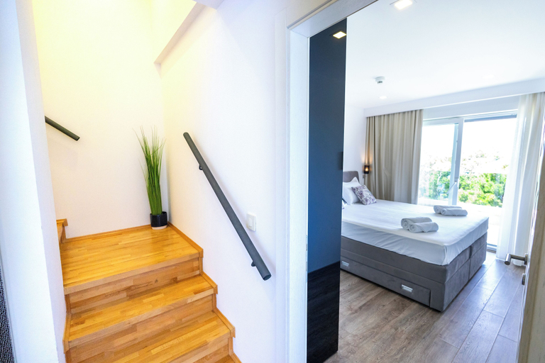 Bathroom 3, Luxury Penthouse Apt on beach Makarska, Makarska