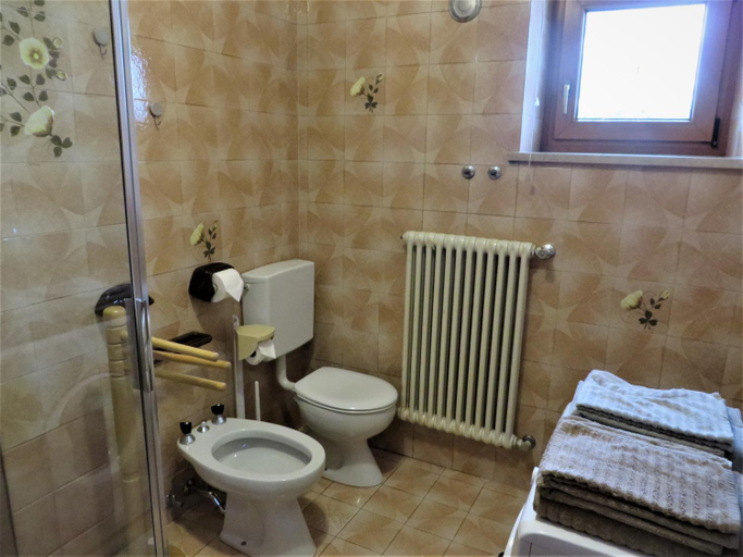 Bathroom 3, LA CESURA, Trento