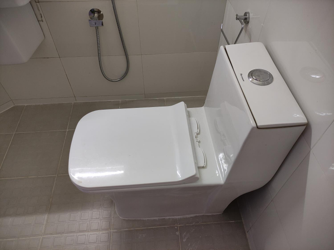 Bathroom 3, Kayaloram resort, Thiruvananthapuram
