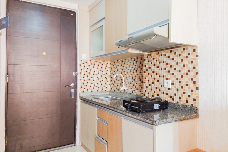 Others 4, Cozy and Nice Studio at Great Western Apartment By Travelio, Tangerang