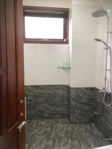 Bathroom 4, Phuong House Homestay, Da Nang
