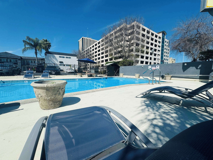 Sport & Beauty 5, SureStay by Best Western Fresno Central, Fresno