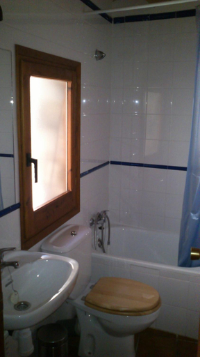 Bathroom 2, Cal Gabriel, Lleida