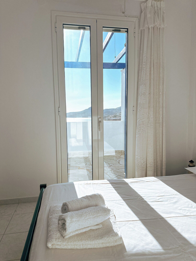 Room 3, Blue Orison House Tinos for 5 Persons With Seaview, South Aegean