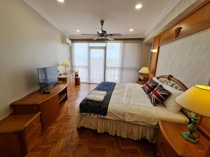 Bedroom 3, Lovely Waterfront Riverbank Suite with Pool, Kuching