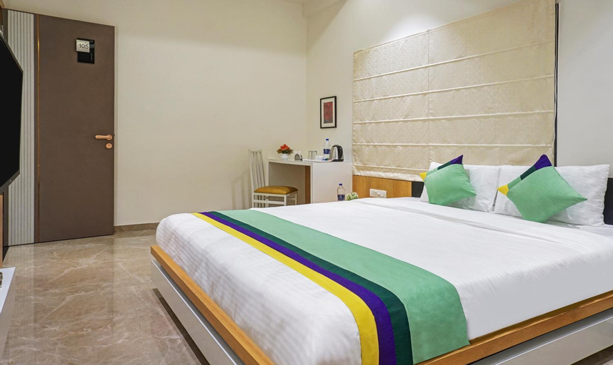 Bedroom 13
