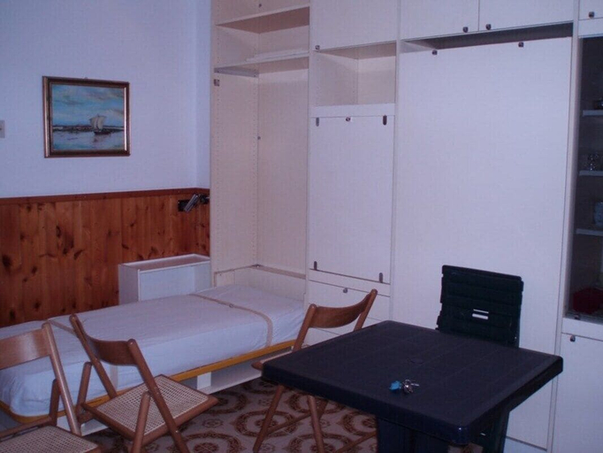 Room 5, Studio With Lovely Terrace 200 m From the Beach, Venezia