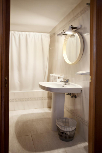 Bathroom 2, Sundays Beach, Castellón