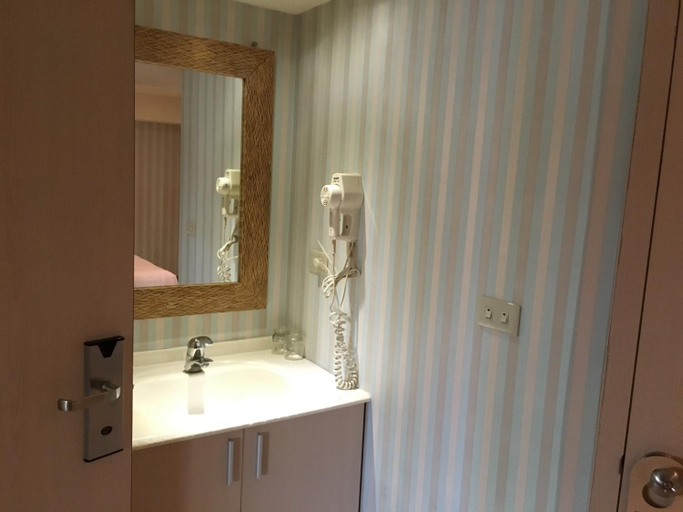 Bathroom 3, Daylight Hotel, New Taipei City