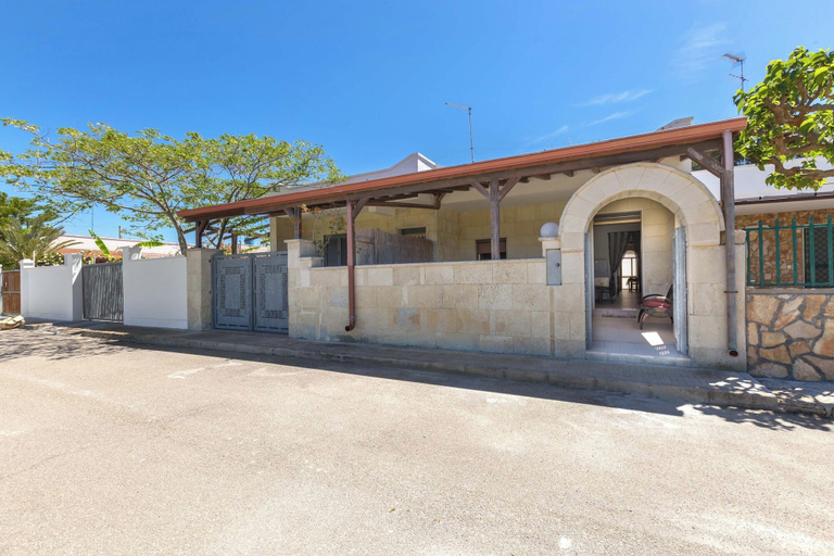 Exterior & Views 2, 2463 Villetta Ginestra by Barbarhouse, Lecce