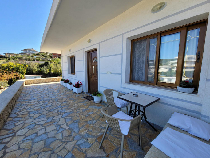 Others 4, Gueshouse Redilka, Sarandës