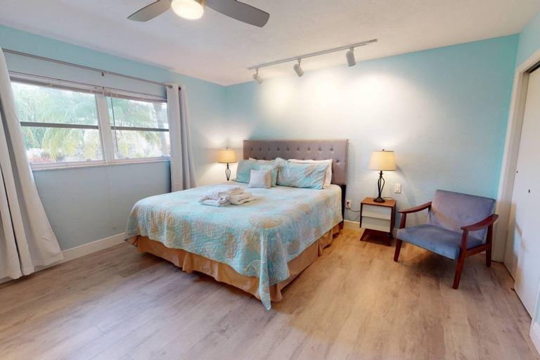 Bedroom 3, Jamaica Royale Beach Waves, Sarasota