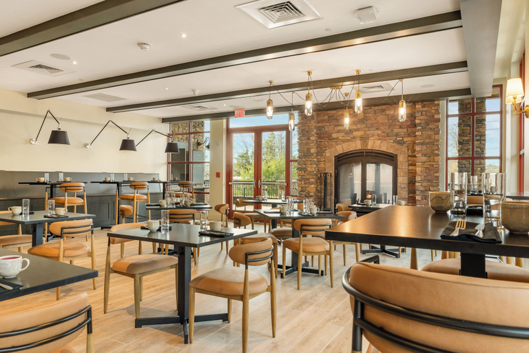 Food & Drinks 5, The Embers Hotel, Watauga