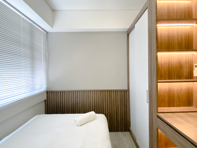 Bedroom 5, Best Modern 2BR at Meikarta Apartment By Travelio, Cikarang