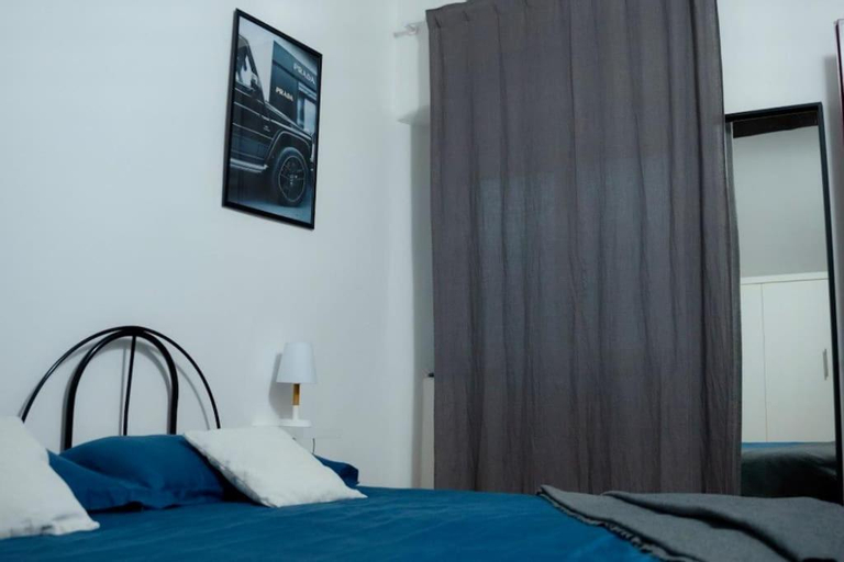 Bedroom 2, Hulu, Savona