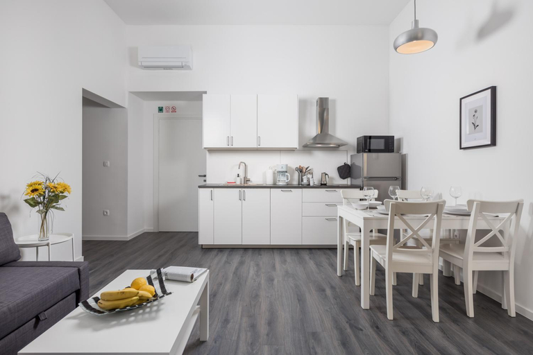 Others 4, Apartment Nest In 1, Rijeka
