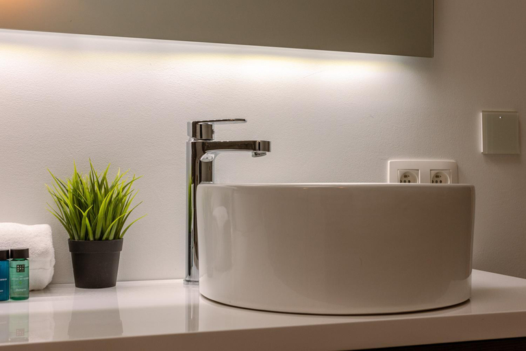 Bathroom 3, In De Duinen, West-Vlaanderen