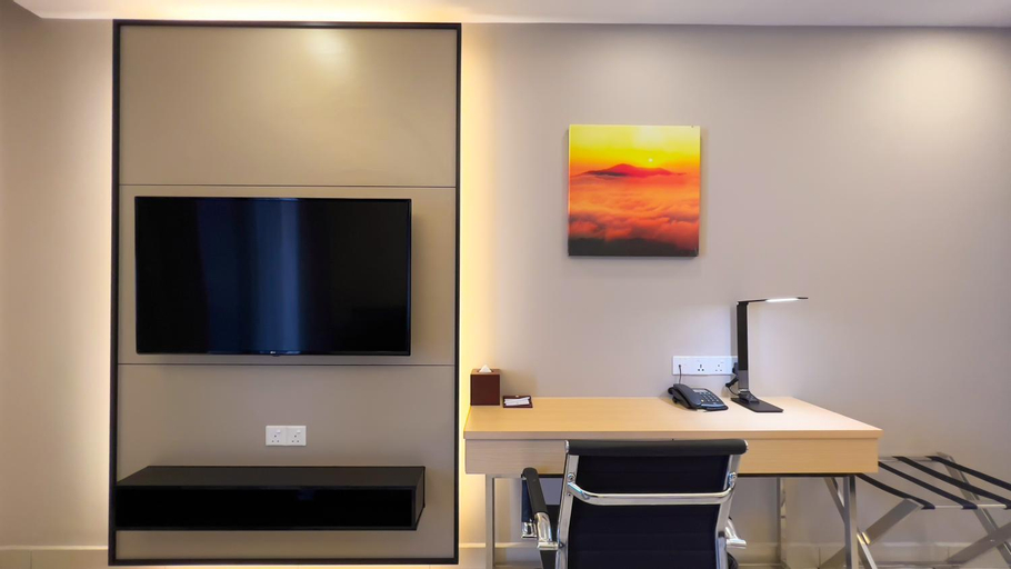 Dining Room 15
