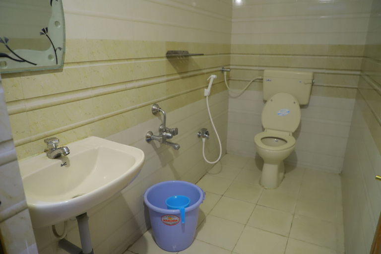 Bathroom 4, NANDA MOHAN HOMESTAY, Chittoor