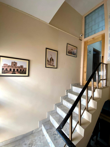 Others 5, Backpackers Den, Lucknow