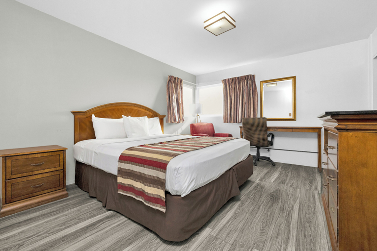 Bedroom 3, Motel 6 San Francisco, CA – Great Highway, San Francisco