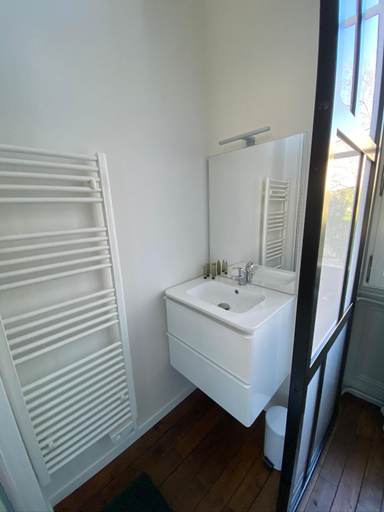 Bathroom 2, Lysbed - Chevreul, Maine-et-Loire