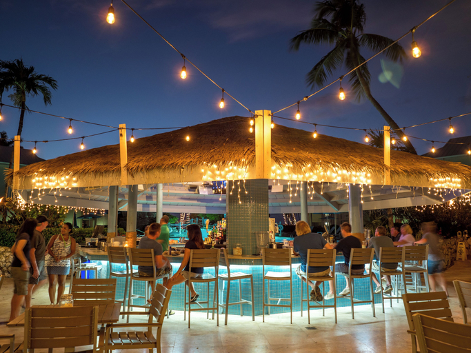 Food & Drinks, Sunset Cove