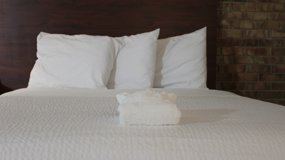 Bedroom 3, The Hudson Inn, Stevens