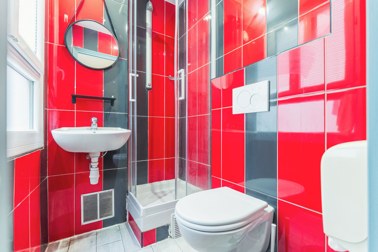 Bathroom, Young & Happy Latin Quarter by Hiphophostels, Paris