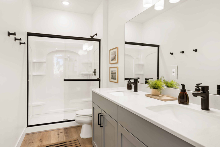 Bathroom 4, Putter's Paradise at Desert Color #99 by RedAwning, Washington