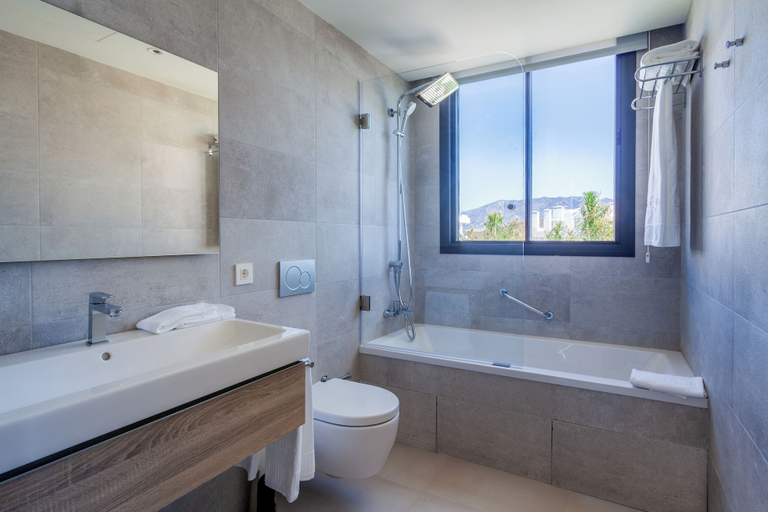Bathroom 4, Santa Barbara Residences by IDILIQ., Málaga
