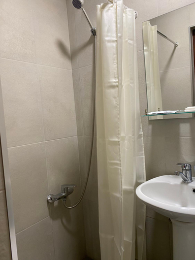 Others 4, Guesthouse Aygestan, Yerevan