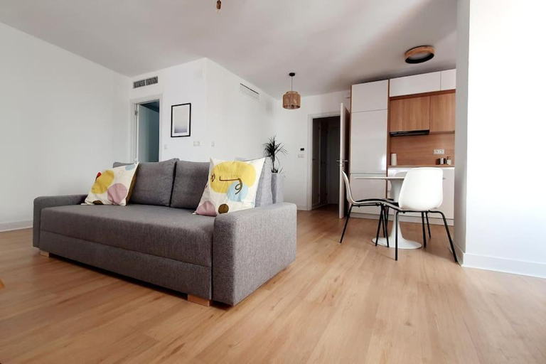Others 2, Spacious Loft, Parking Free M, Málaga