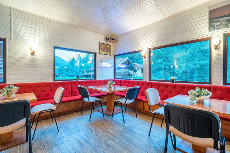 Food & Drinks, RESORT 7 CRAI, Zarnesti