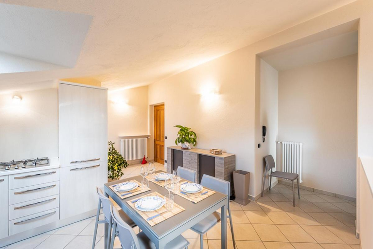 Others 5, Nigella Langhe Home, Cuneo