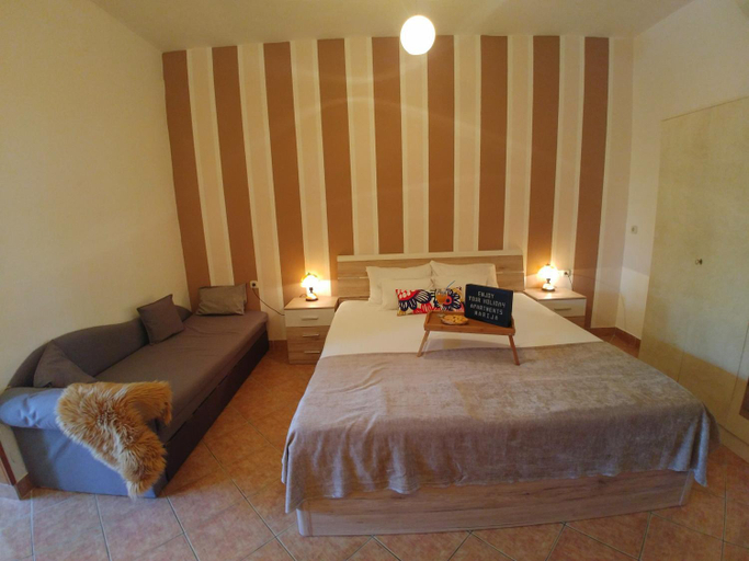 Others 5, Apartments Marija Karlobag, Karlobag
