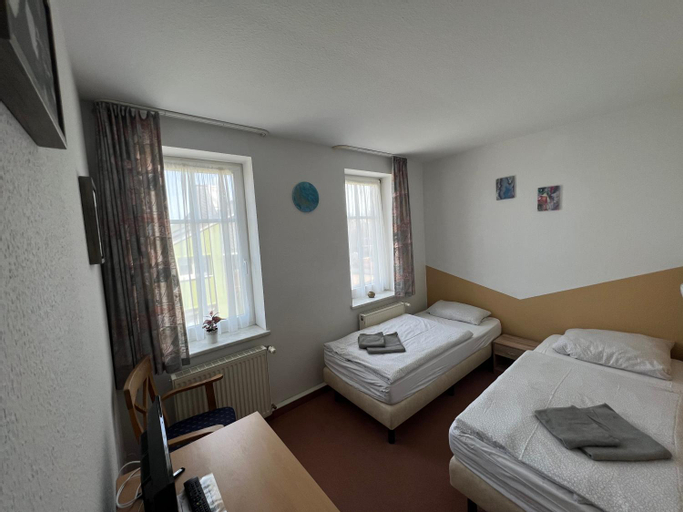 Bedroom 10