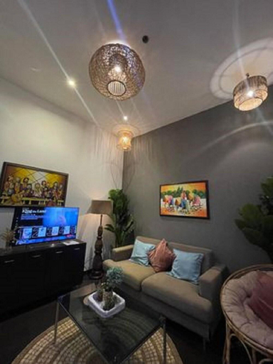Others 3, Cozy & Spacious 2BR Penthouse in Makati, Makati City