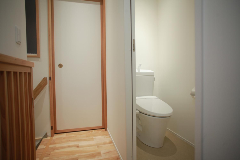 Bathroom 3, INTRO tamagawa, Kanazawa