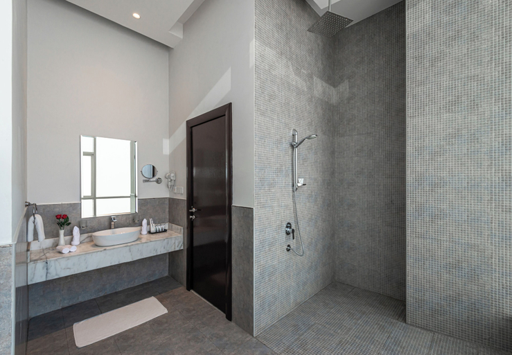 Bathroom 4, HDB Sahafa, Riyadh