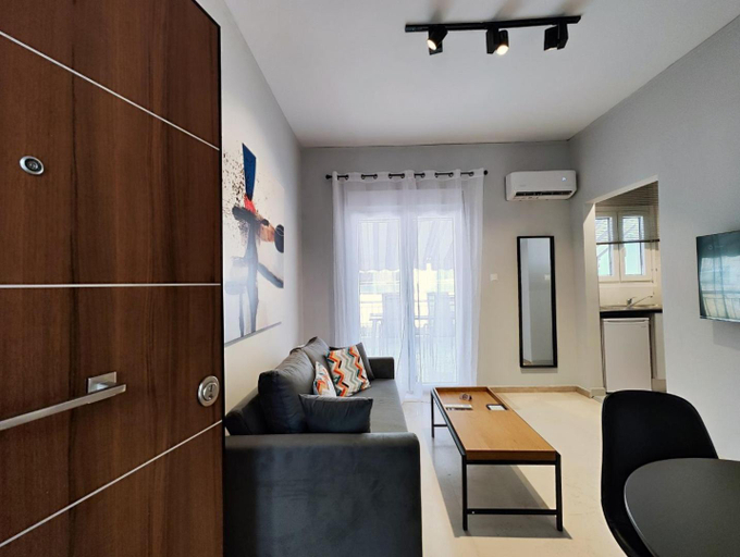 3, Zea Apartments, Attica