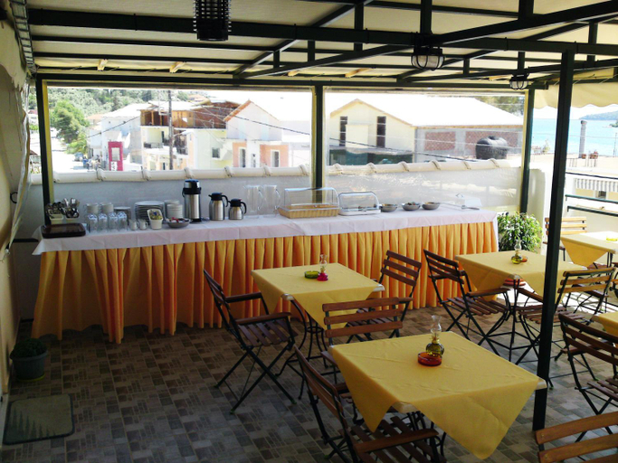 Food & Drinks 4, Sundy's Studios, Ionian Islands