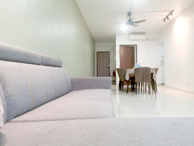 Bedroom 2, Putatan Platinum Apartment with Pool, Putatan